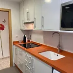 Beachfront And Cozy Apartman