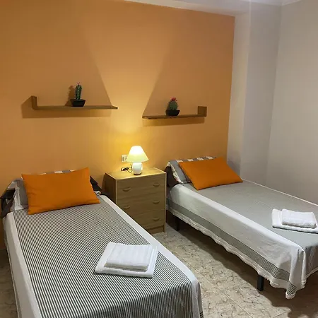 Beachfront And Cozy Cullera