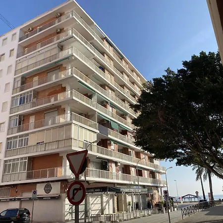 Apartman Beachfront And Cozy *