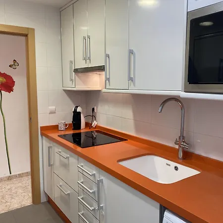 Beachfront And Cozy Апартаменты