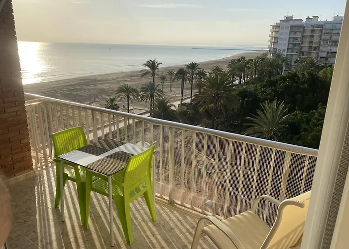 Beachfront And Cozy Apartment Cullera